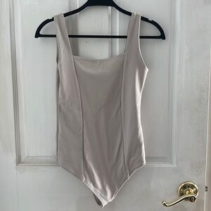 Abercrombie Women’s Bodysuit - Size: small